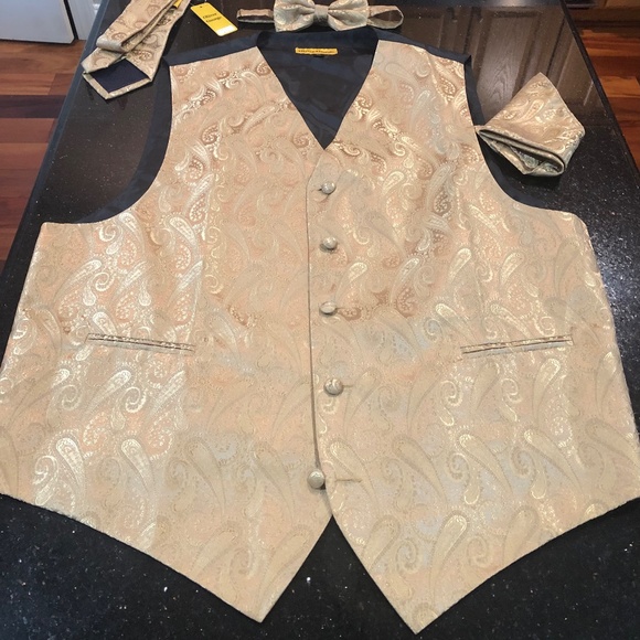 Oliver George Men's 4pc Paisley Design Tuxedo Vest & Ties inGold Floral Jacquard - Picture 8 of 8